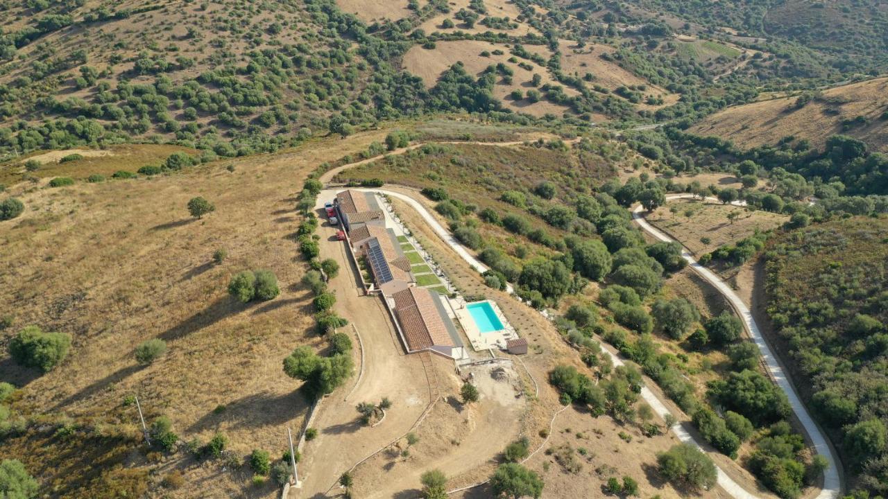 Azienda Agrituristica La Janna Di La Faj Будони Екстериор снимка
