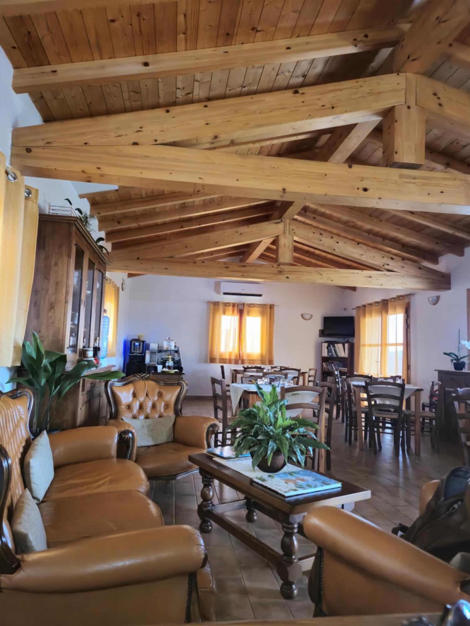 Azienda Agrituristica La Janna Di La Faj Будони Екстериор снимка