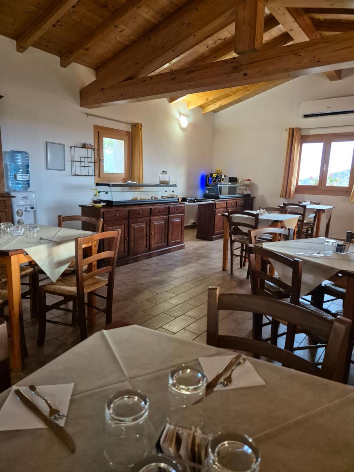 Azienda Agrituristica La Janna Di La Faj Будони Екстериор снимка
