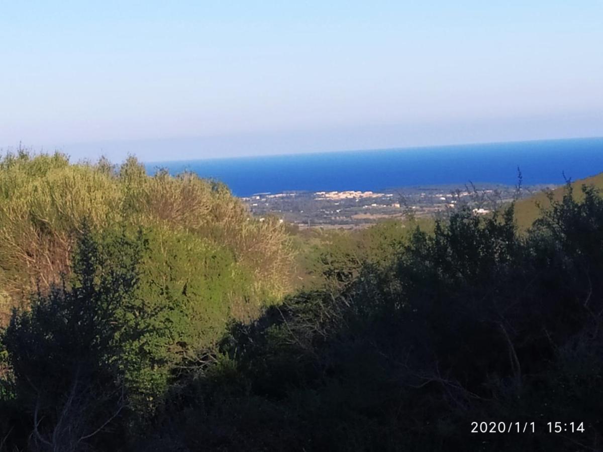 Azienda Agrituristica La Janna Di La Faj Будони Екстериор снимка
